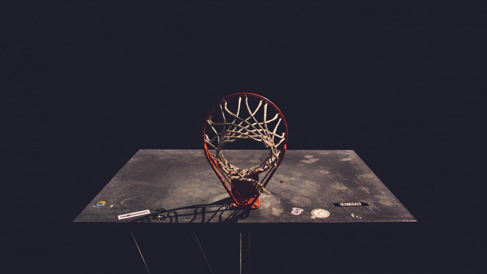 半场战报，萨卡点射破门，阿森纳1-0领先